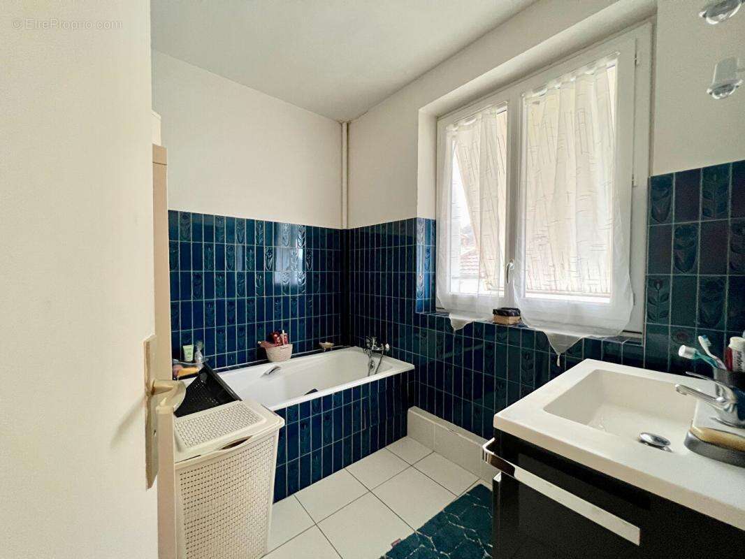 Appartement à FOURCHAMBAULT