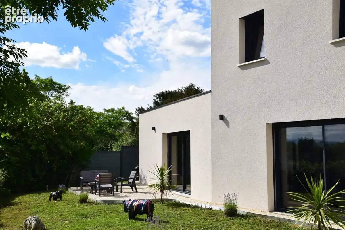Maison à SAINT-JUST-SAINT-RAMBERT