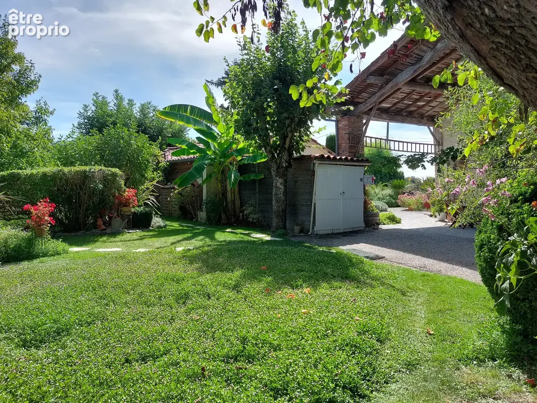 Maison à vendre 7 pièces MONTAUBAN (82) avec chambres d'hôtes, piscine, jardin et dépendance - photo 20