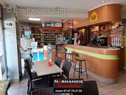 Commerce à MALAUNAY