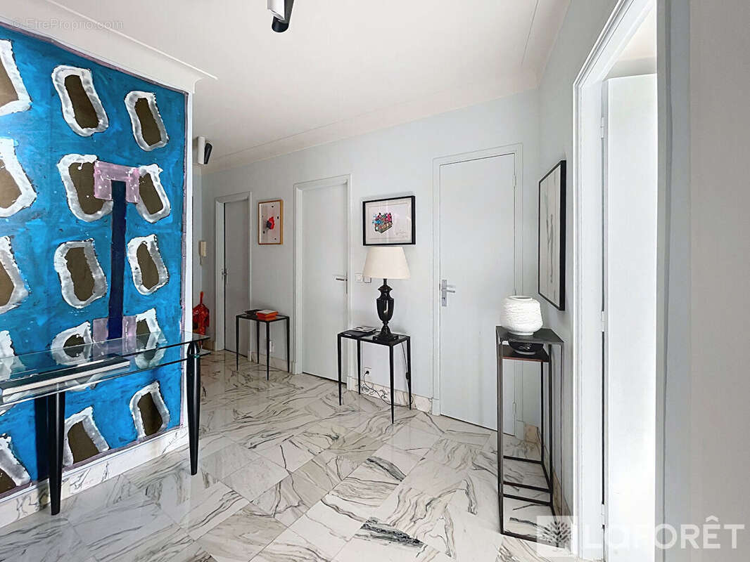 Appartement à ROQUEBRUNE-CAP-MARTIN