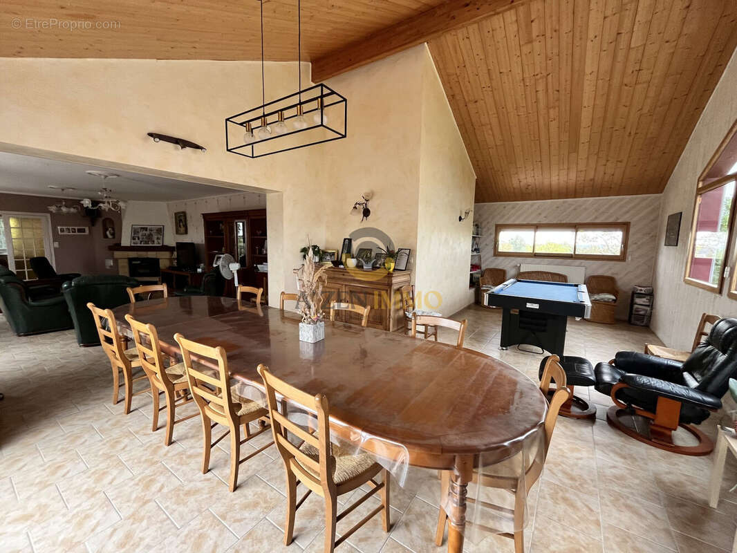 Maison à ARGENTON-CHATEAU