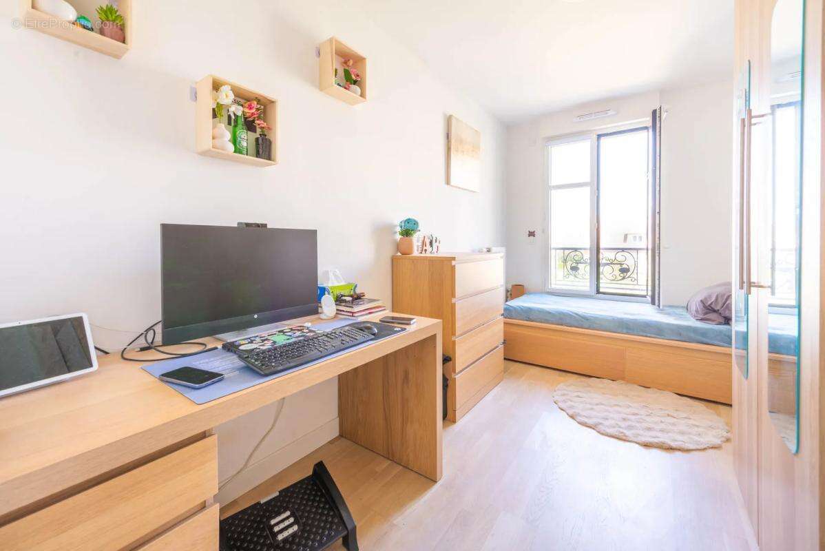 Appartement 4 pièces de 82 m² à Clamart avec Balcon et Parking - photo 8