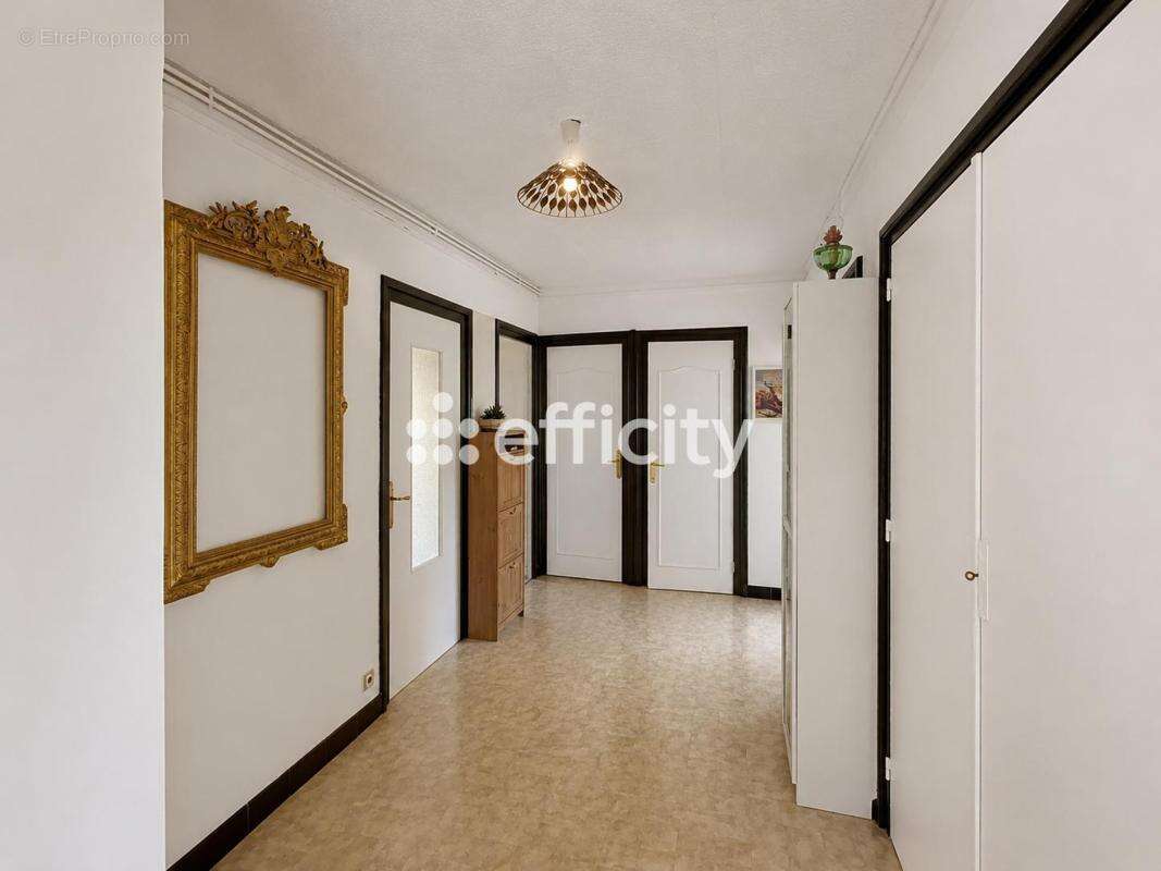 Appartement à TASSIN-LA-DEMI-LUNE
