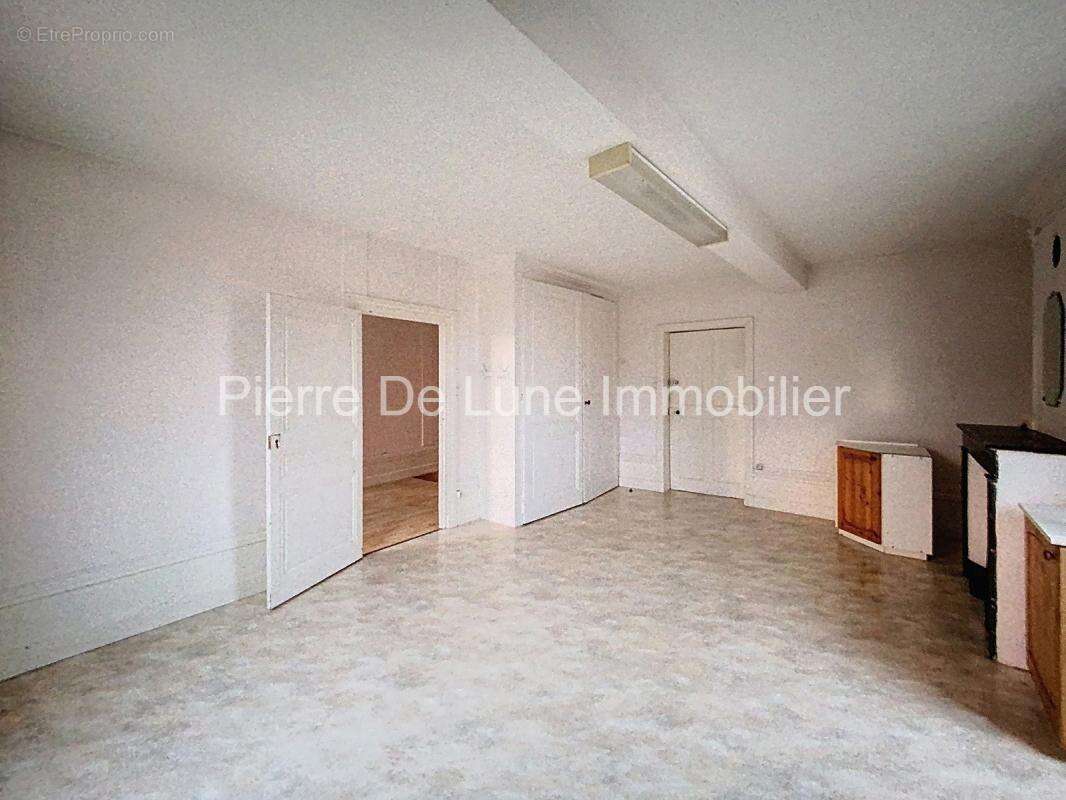 Appartement à CHESSY