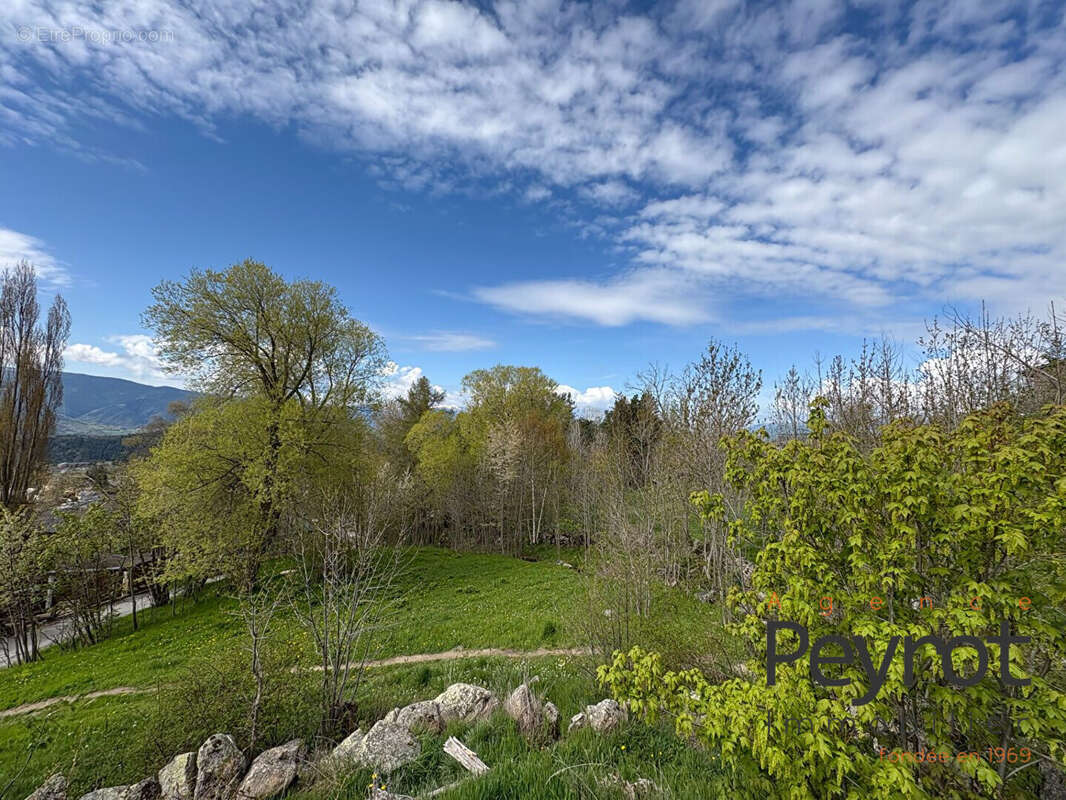 Terrain à FONT-ROMEU-ODEILLO-VIA