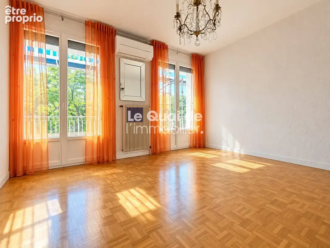 Appartement à SAINT-EGREVE