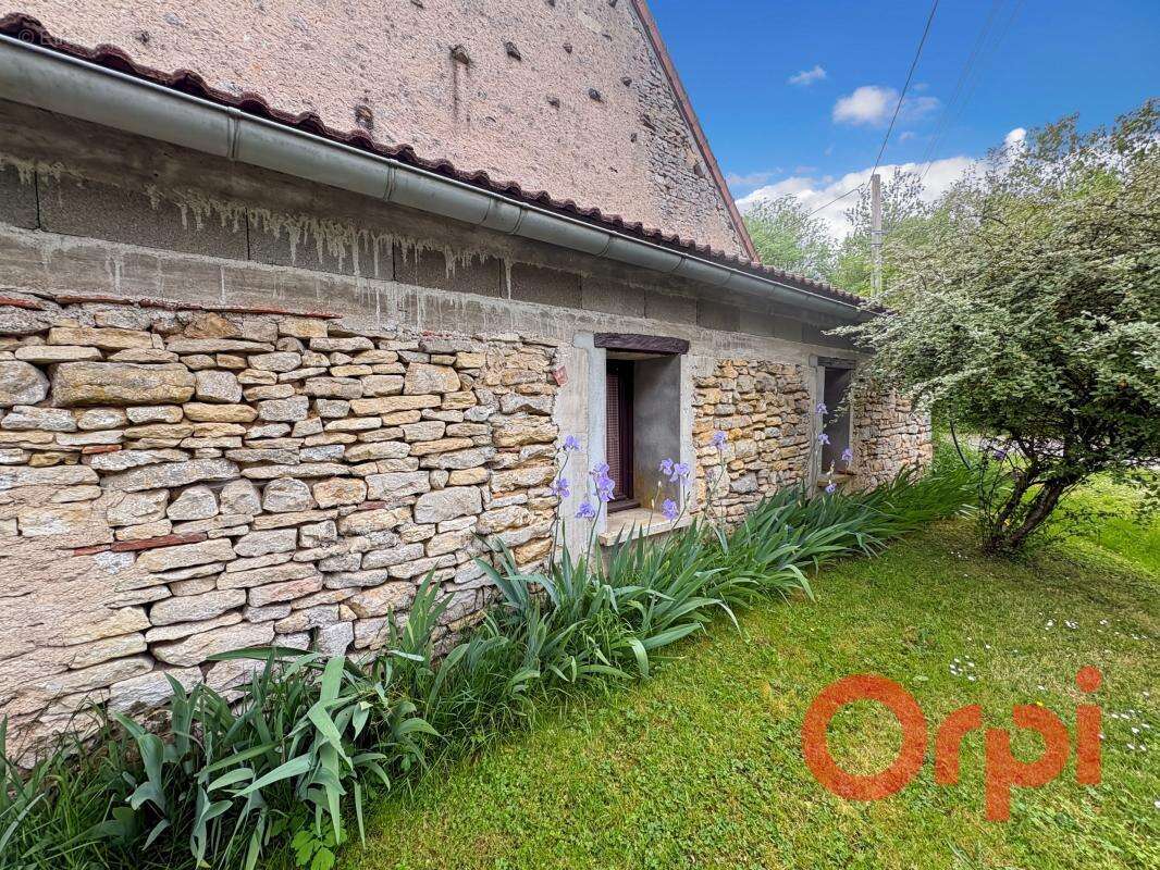 Maison à VERNAIS