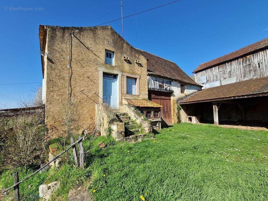 20260225141636 - Maison à COUX-ET-BIGAROQUE