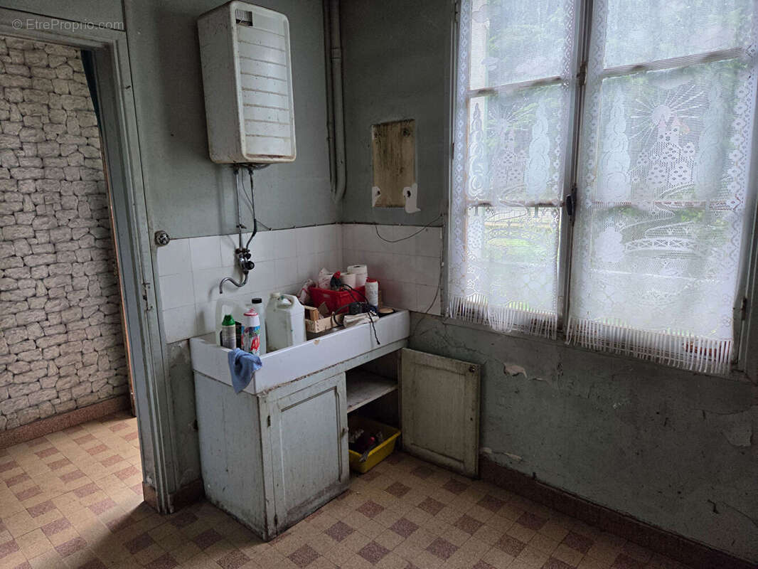 Maison à VARENNES-VAUZELLES