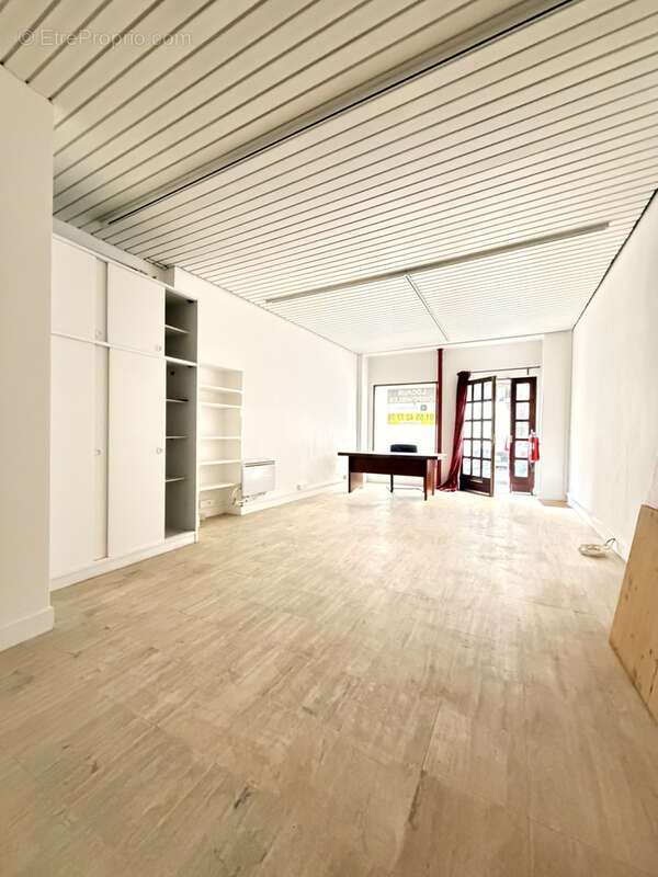 Commerce à PARIS-5E