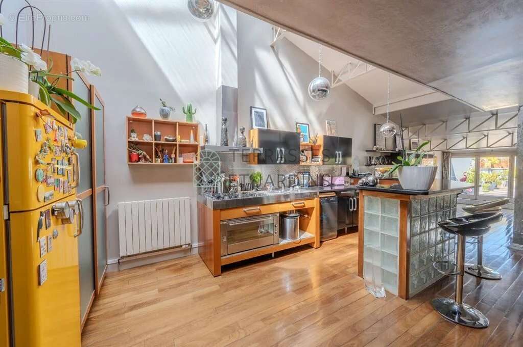 Appartement à ISSY-LES-MOULINEAUX