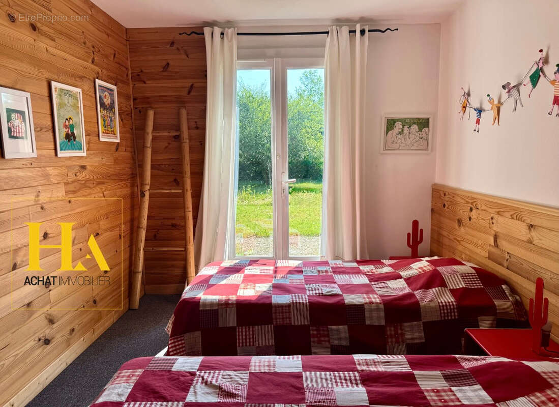Maison à CHAROLS