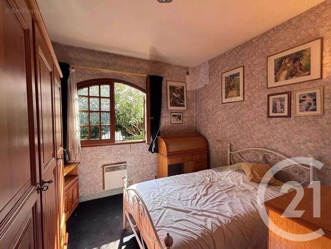 Maison à SAINT-MAUR-DES-FOSSES