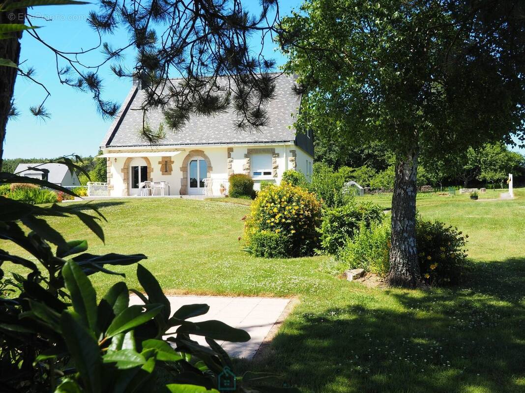 Maison à CAMORS
