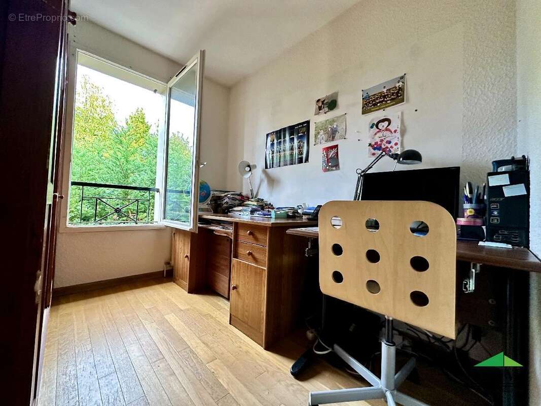 Maison à MERY-SUR-OISE