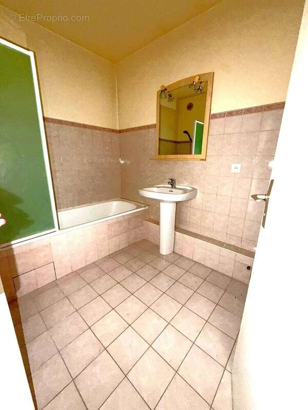 2P à renover - Idéal 1er achat ou investisseur - photo 7