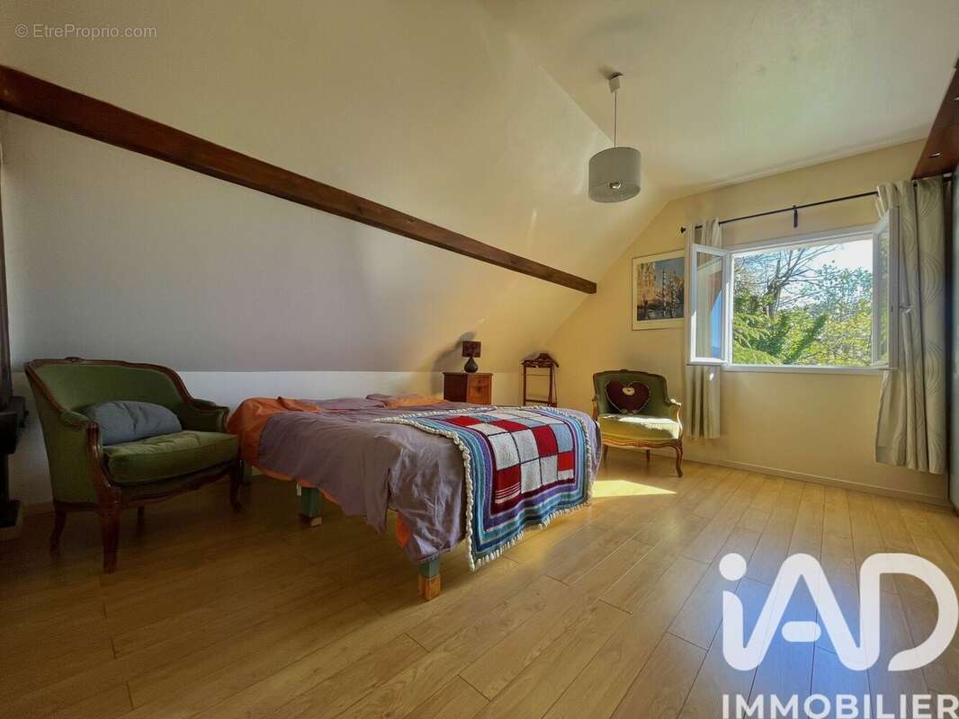 Maison 254 m² à Venon  - photo 8
