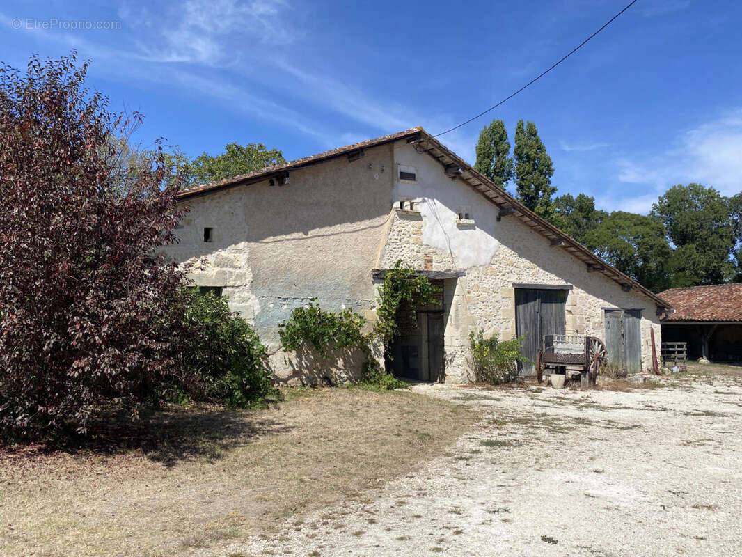 dep - Maison à AUBETERRE-SUR-DRONNE