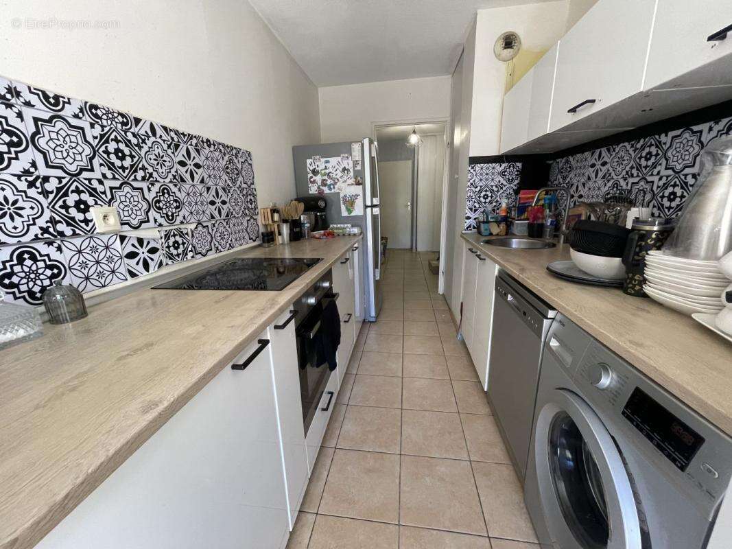 Appartement à MARSEILLE-14E