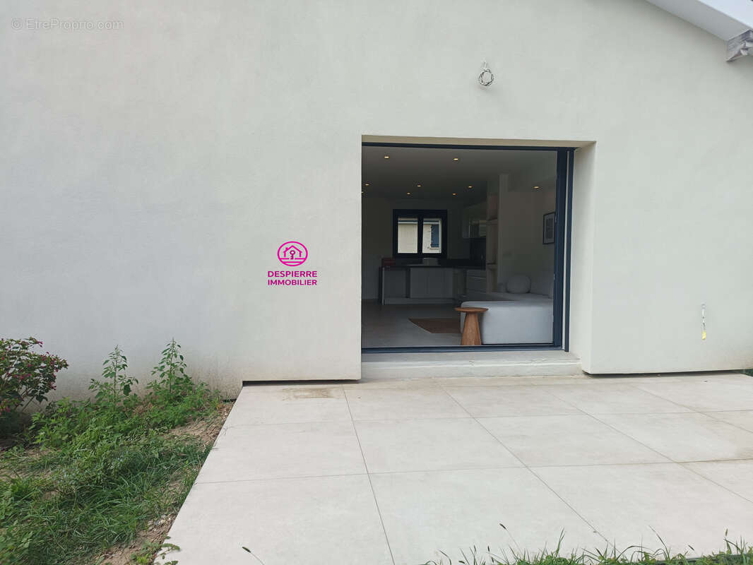 Maison à ROUSSILLON