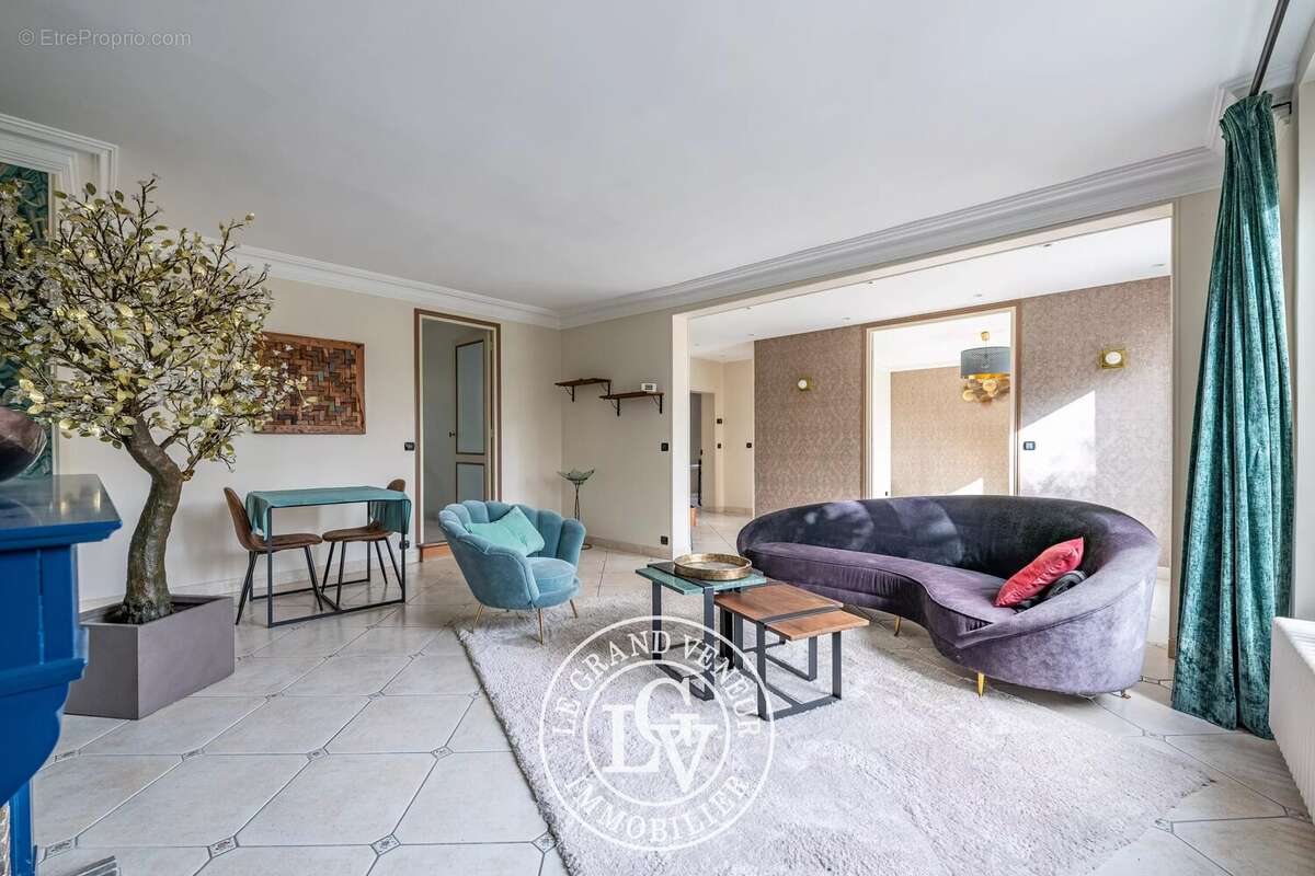 Maison à VULAINES-SUR-SEINE