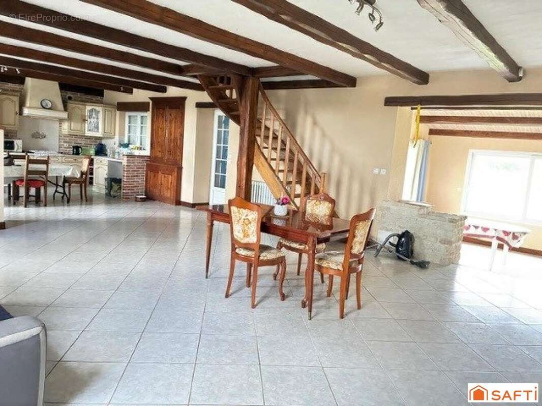 Photo 3 - Maison à L'ILE-D'ELLE
