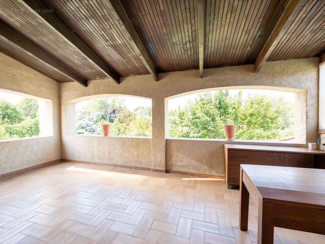 Maison à BOUC-BEL-AIR