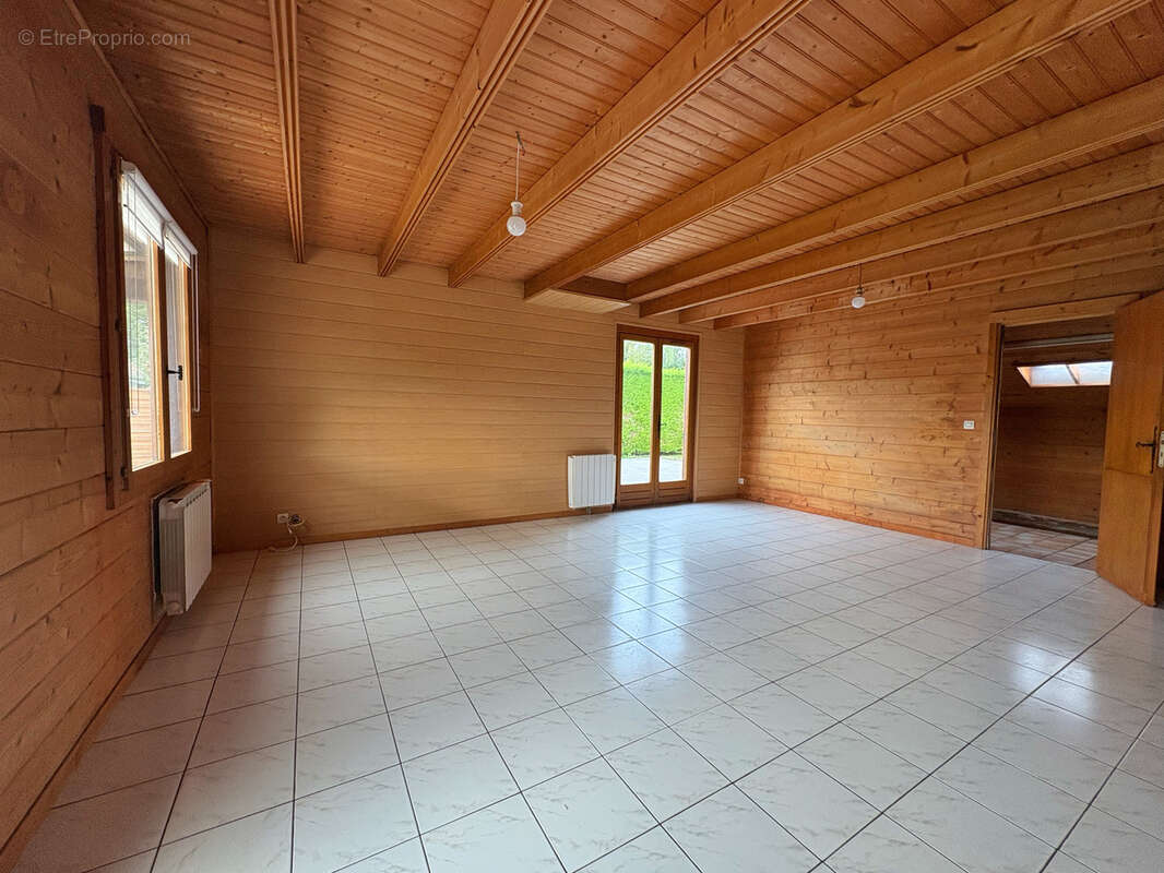 Maison à BELLE-ET-HOULLEFORT