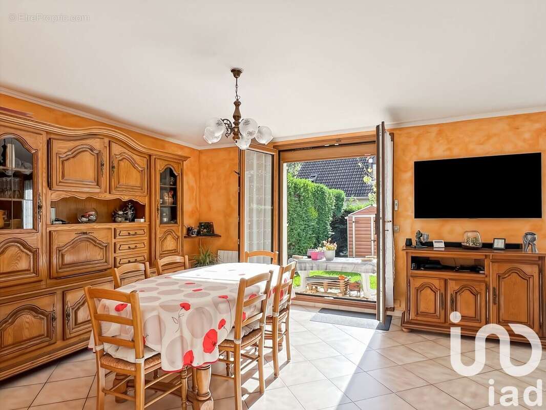 Photo 3 - Maison à PONTAULT-COMBAULT