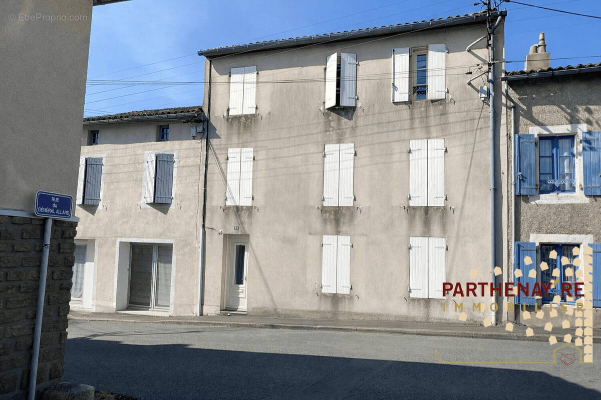 Appartement à PARTHENAY