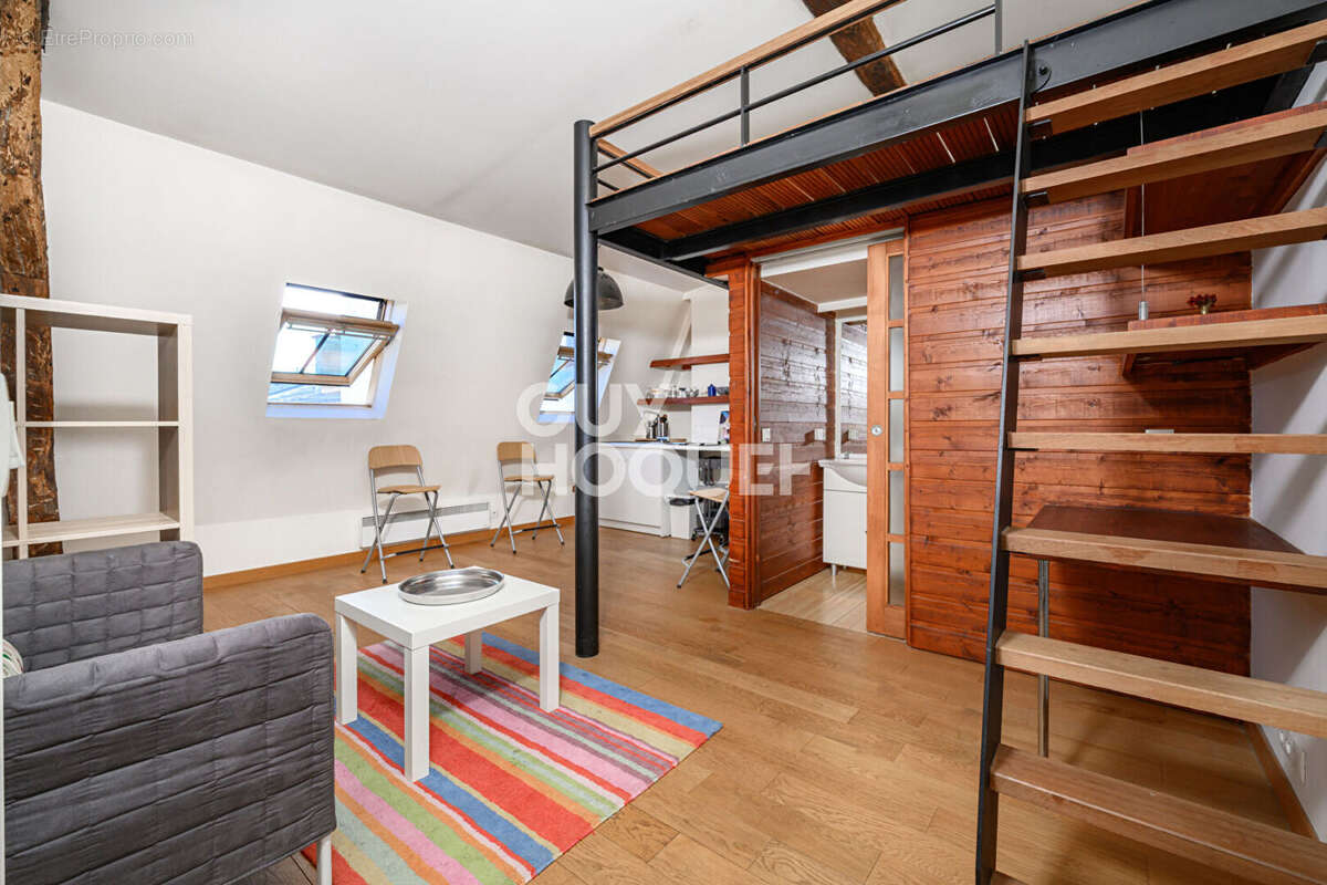 Appartement à PARIS-9E