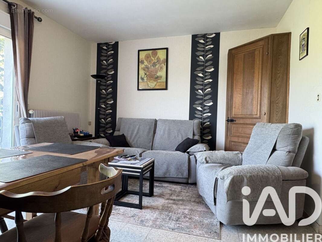 Maison 67 m² à Villefranche-De-Panat  - photo 5