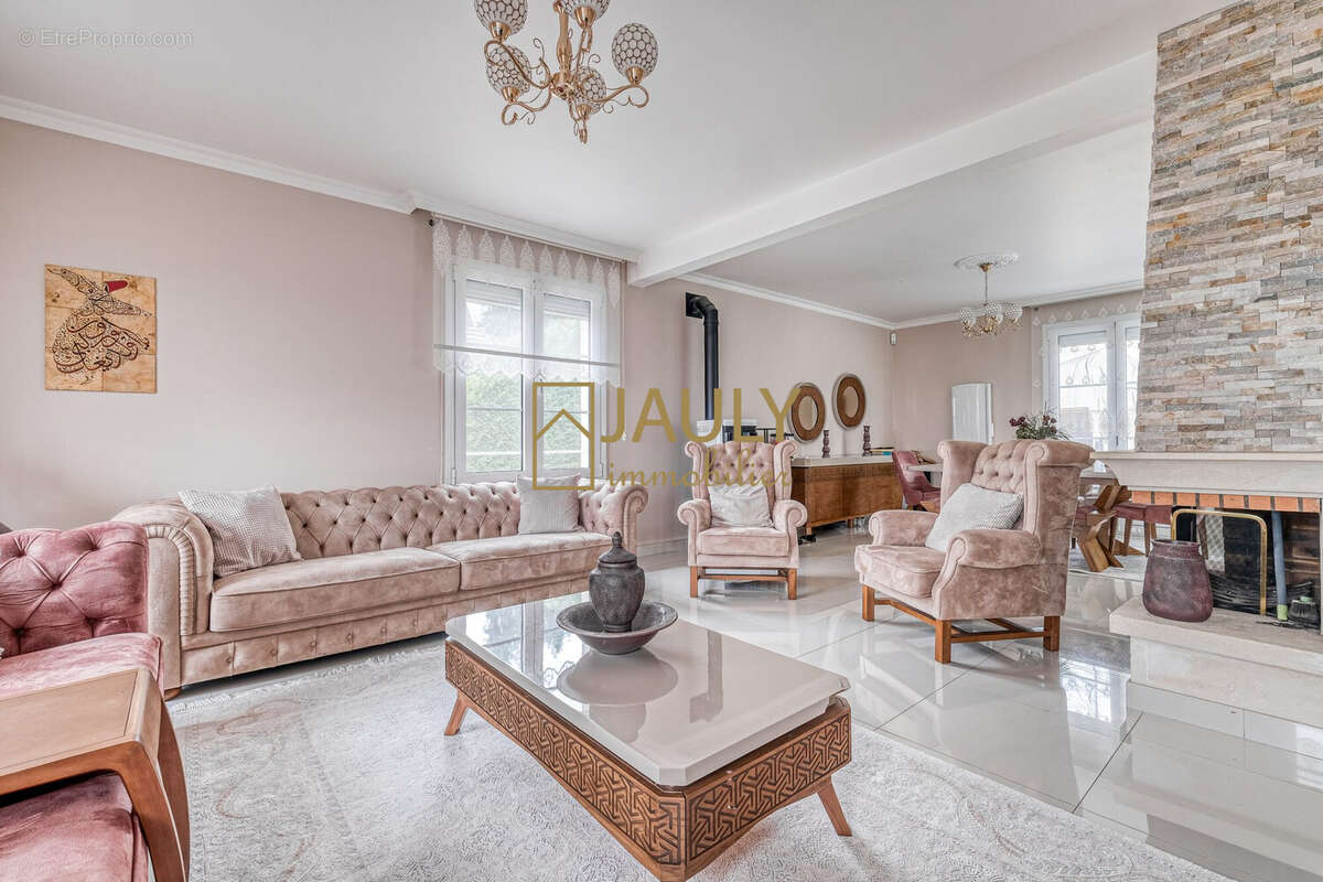 Maison à CREGY-LES-MEAUX