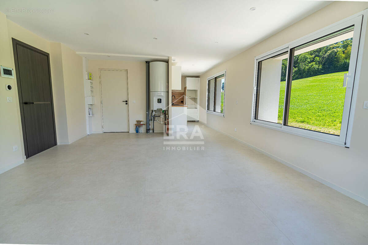 Appartement 70m² à mésigny - photo 5