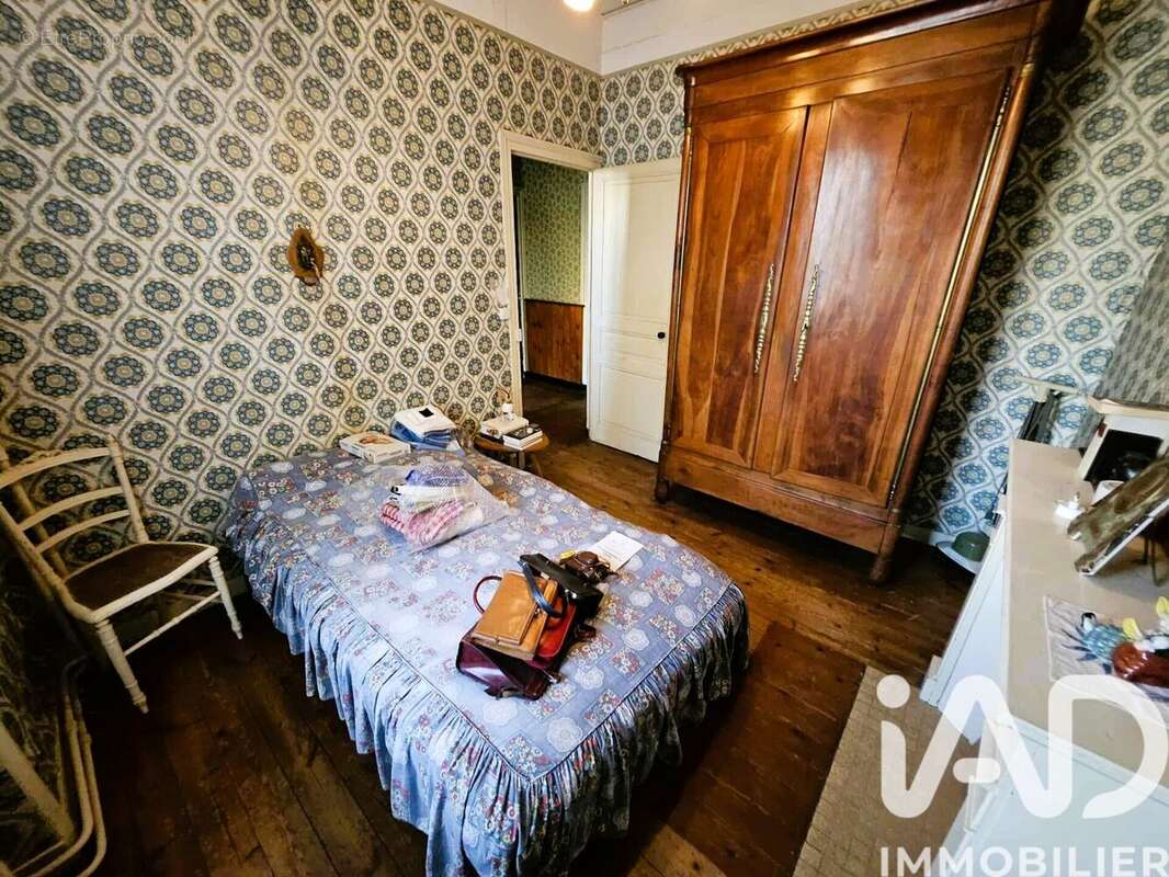 Photo 4 - Maison à CHATEAUNEUF-DU-FAOU