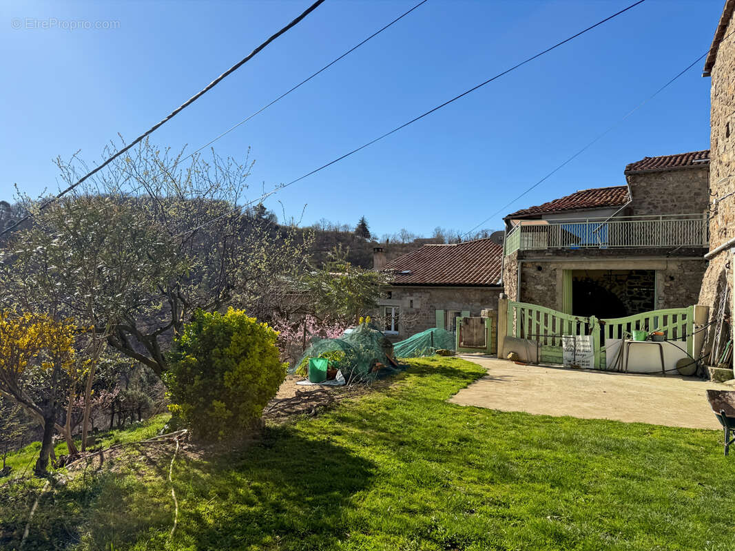 Maison à CHAZEAUX