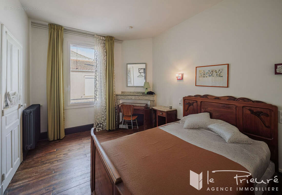 Appartement à SAINT-JUERY