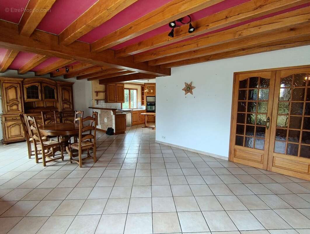 Maison à LES LOGES