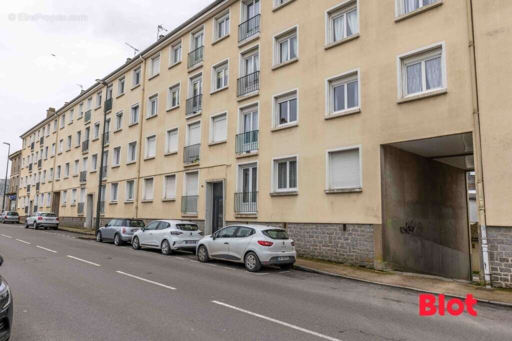 Appartement à FOUGERES