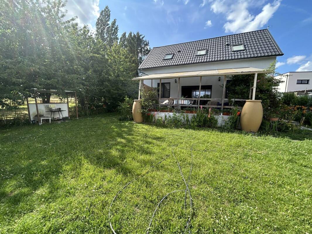 Maison à SERANVILLERS-FORENVILLE