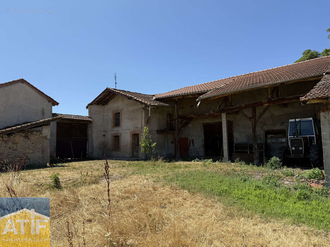 Maison à SAINT-MARTIN-LA-SAUVETE
