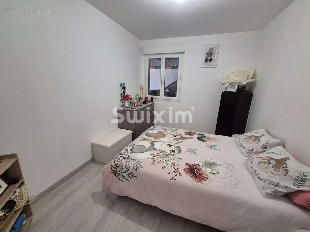 Maison à LE DESCHAUX