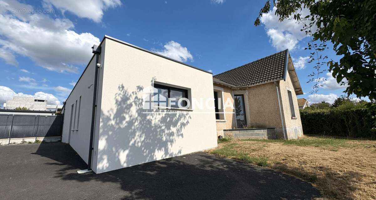 Maison à POITIERS