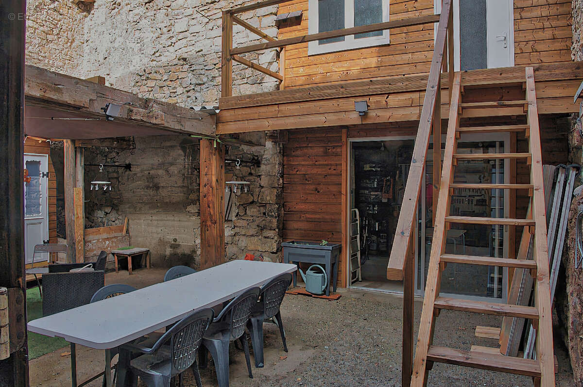 Maison à CASCASTEL-DES-CORBIERES