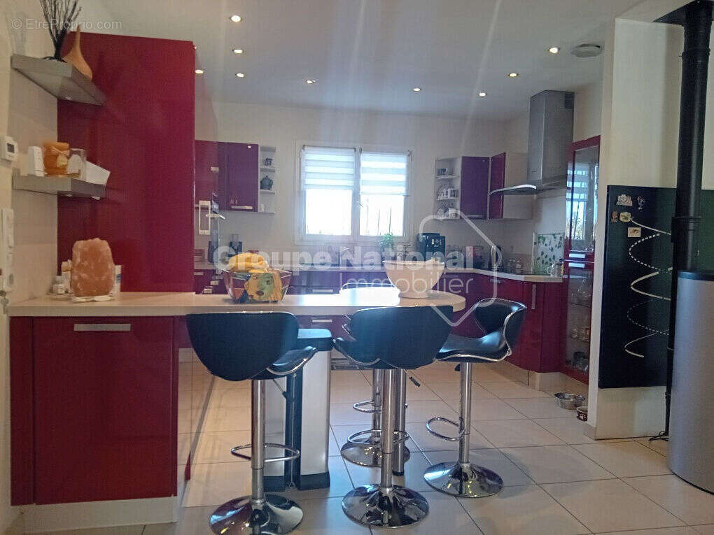 Maison à SAINT-ETIENNE-DU-GRES