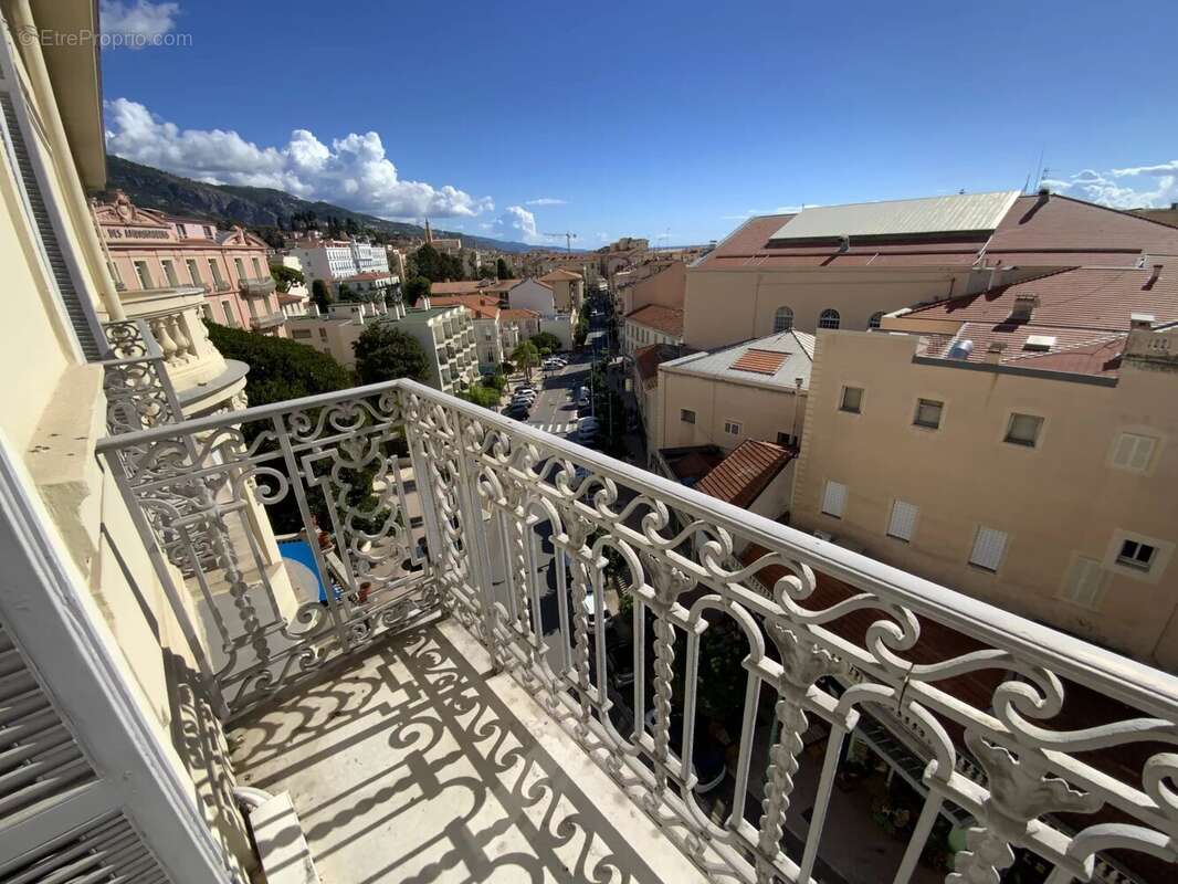 Appartement à MENTON