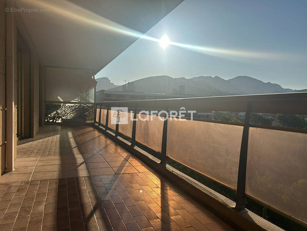 Appartement à MARSEILLE-9E
