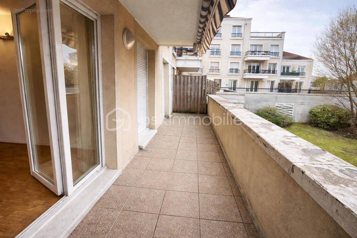 Appartement à LE BLANC-MESNIL
