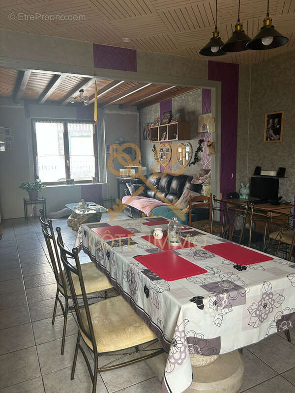 Maison à AUBY